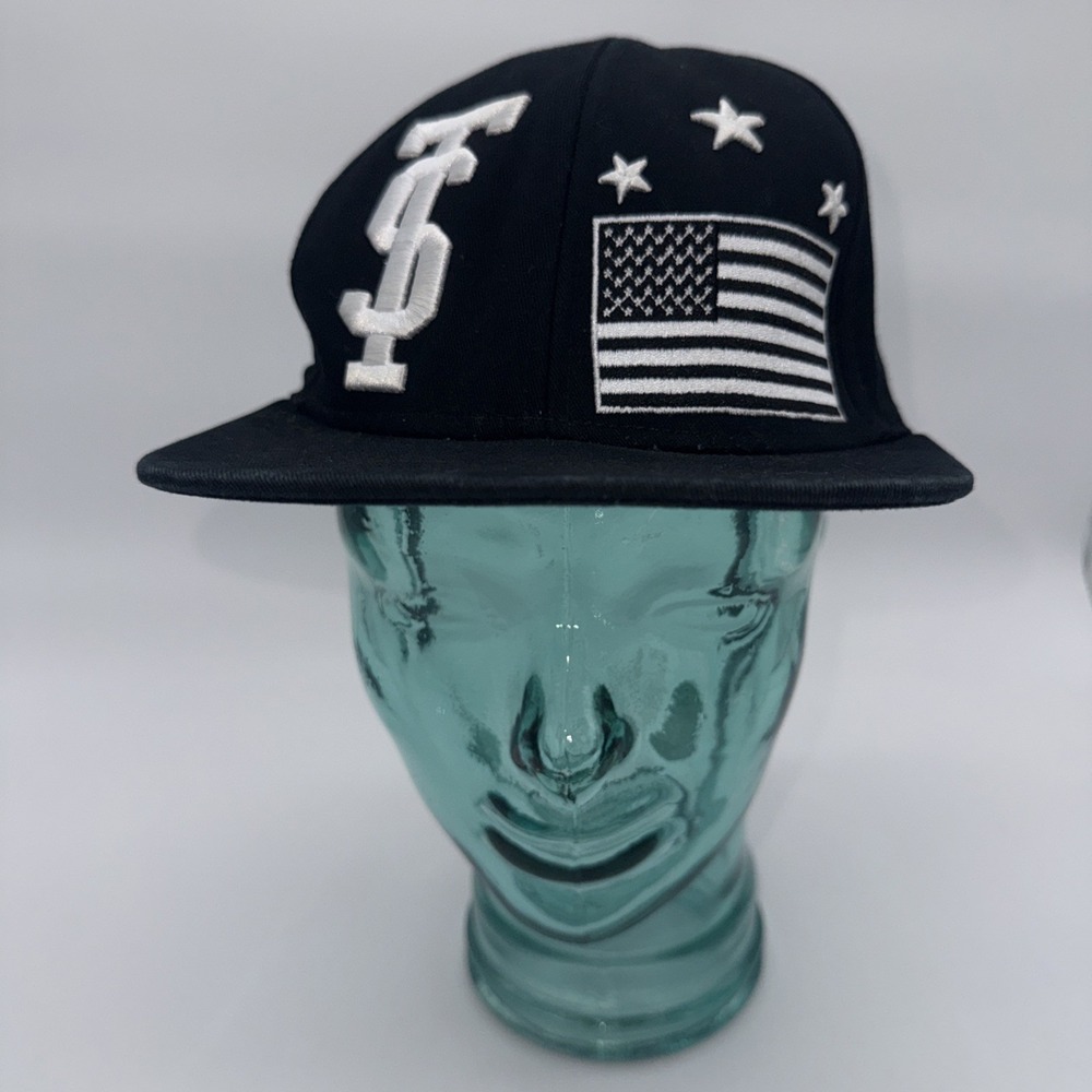 Saint Thomas Hat Cap Flex Fit Black White Pre Owned HT 13+31